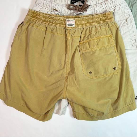 Deus Ex Machina Shorts (3) pairs Size Small and Medium - Picture 3 of 16